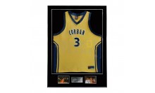 กรอบรูปโชว์เสื้อบาสเกตบอล